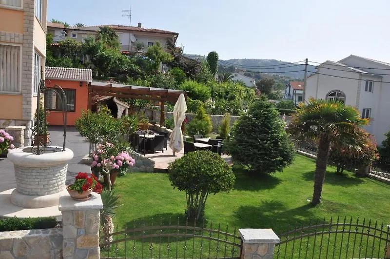 Apartmani Mis Rab Palit
