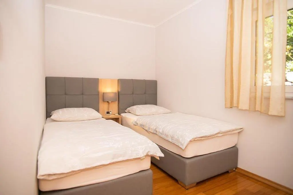 Apartmani Mis Rab Palit Croatia