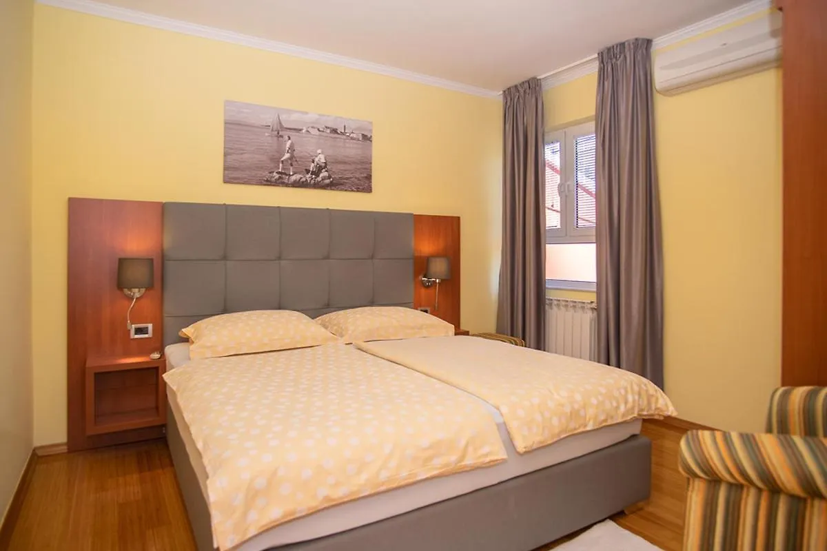 Apartmani Mis Rab New Translation Apartmán